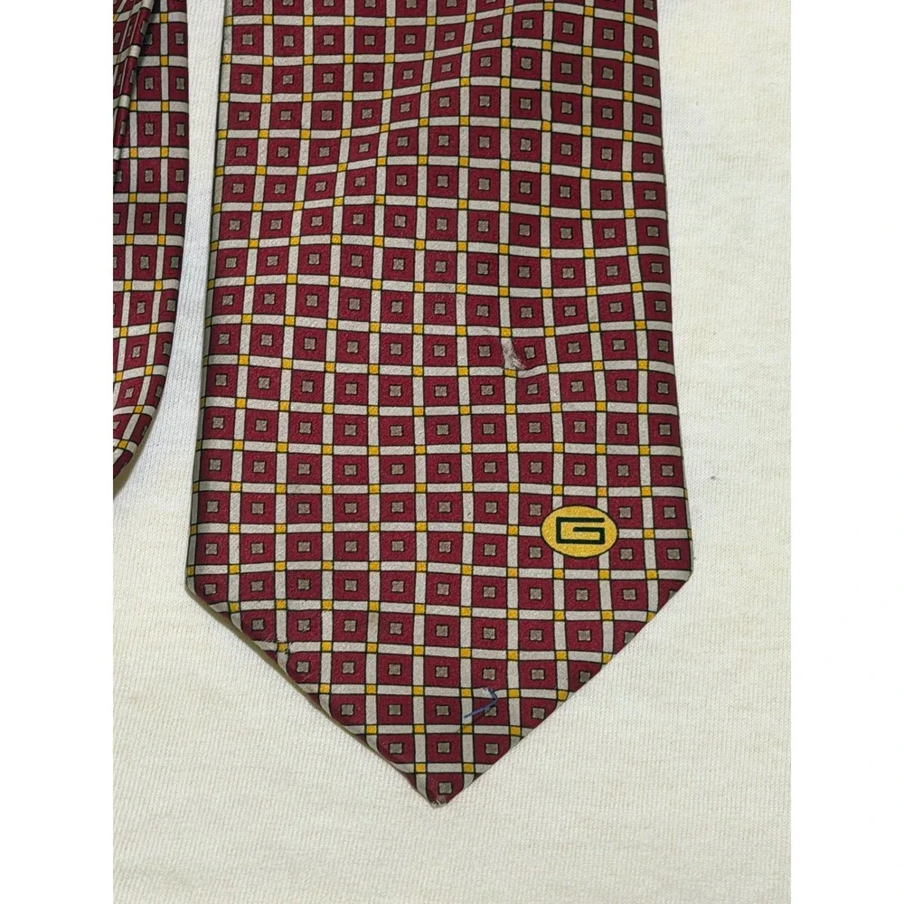 Gucci Mens Silk Tie Red Geometric Square Pattern Interlocking G Logo Italy